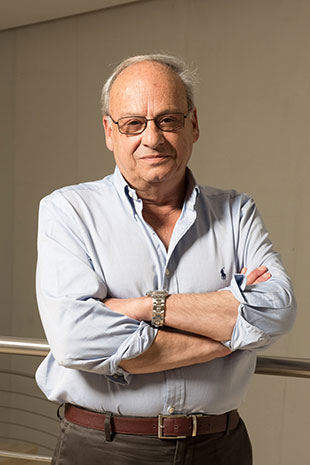 Arq. Carlos Campuzano